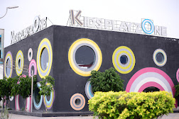 Kikri Chicks exterior at Primecastle